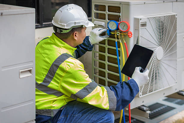 Professional Ductwork Repair technician working in Bridgeport, NE